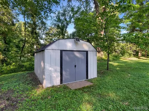Exterior - 118 Dawn Dr, Washington, MO 63090 photo 11 of 12