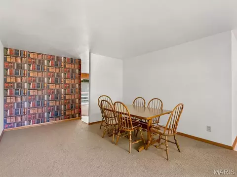 Dining - 118 Dawn Dr, Washington, MO 63090 photo 1 of 1