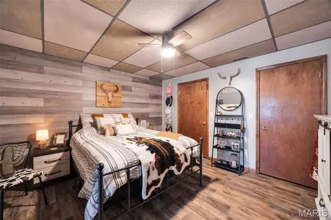 Bedroom - 1315 Highway E, Hermann, MO 65041 photo 7 of 9
