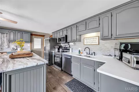 Kitchen - 1315 Highway E, Hermann, MO 65041 photo 5 of 5