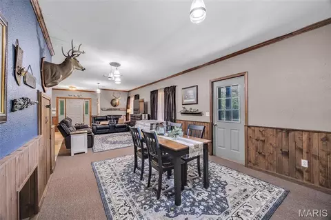 Dining - 1315 Highway E, Hermann, MO 65041 photo 2 of 3