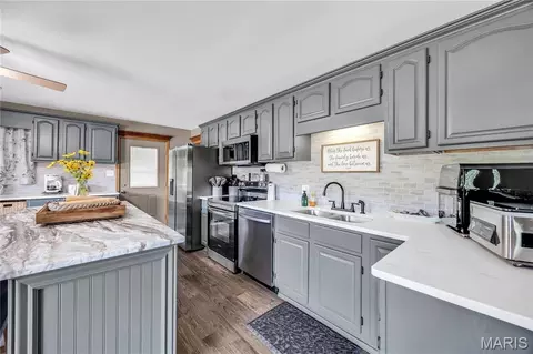 Kitchen - 1315 Highway E, Hermann, MO 65041 photo 5 of 5