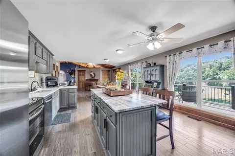 Kitchen - 1315 Highway E, Hermann, MO 65041 photo 3 of 5