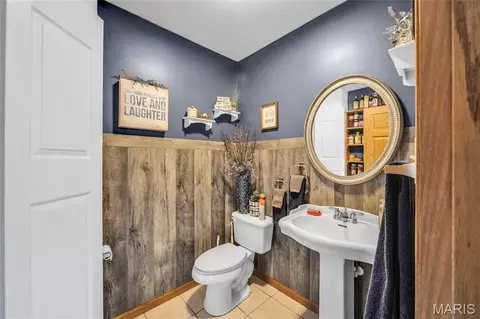 Bath - 1315 Highway E, Hermann, MO 65041 photo 1 of 2