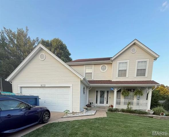 932 Cleta Dr, Ballwin, MO 63021