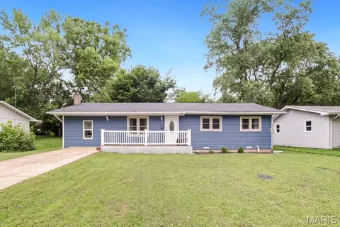 77 Hannah St, Sullivan, MO 63080