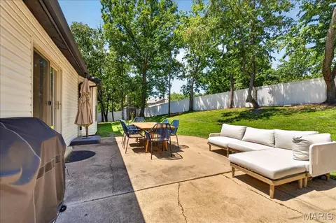Exterior - 320 Quails Hill Ct, Ellisville, MO 63011 photo 8 of 8