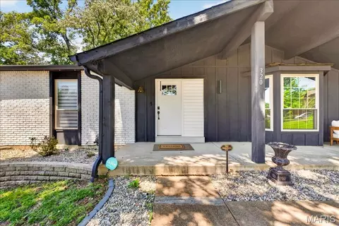 Exterior - 320 Quails Hill Ct, Ellisville, MO 63011 photo 3 of 8