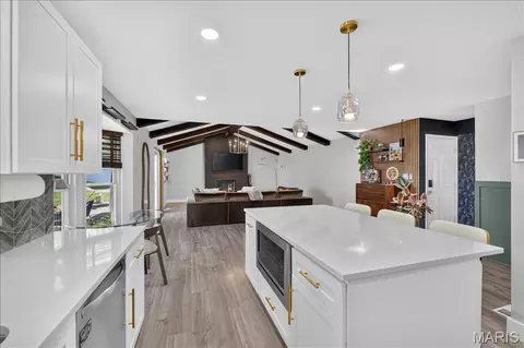 Kitchen - 320 Quails Hill Ct, Ellisville, MO 63011 photo 3 of 5