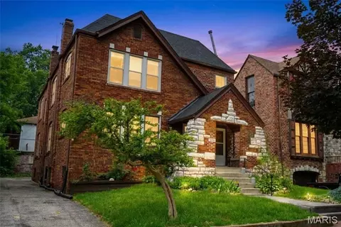 7104 Tulane Ave, University City, MO 63130