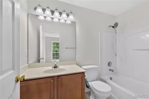 Bath - 1319 Parkview Estates Dr, Ellisville, MO 63021 photo 1 of 2