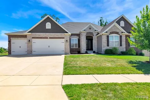 401 Hamlet Ct, O'fallon, MO 63367