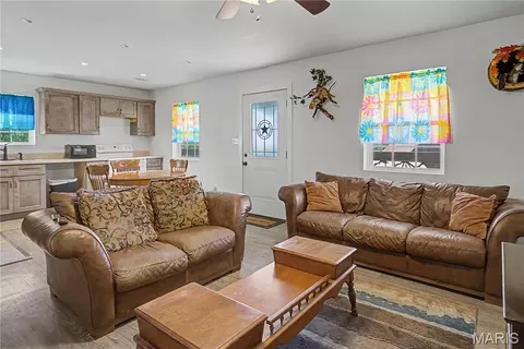 Living - 10450 Ok Rd, Bonne Terre, MO 63628 photo 5 of 6