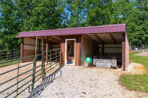 Exterior - 10450 Ok Rd, Bonne Terre, MO 63628 photo 14 of 28