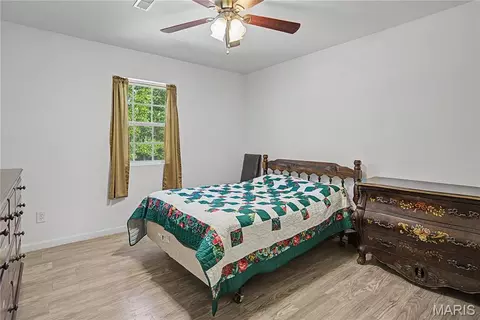 Bedroom - 10450 Ok Rd, Bonne Terre, MO 63628 photo 3 of 4