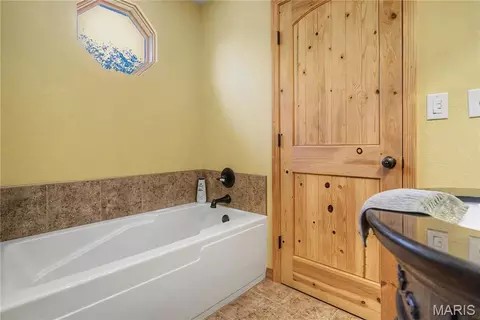 Bath - 10450 Ok Rd, Bonne Terre, MO 63628 photo 1 of 6