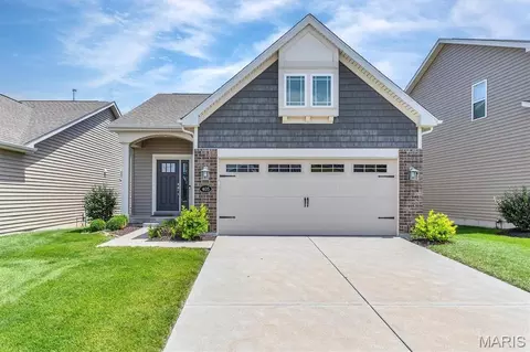 405 Copperfield Ct, Saint Charles, MO 63301
