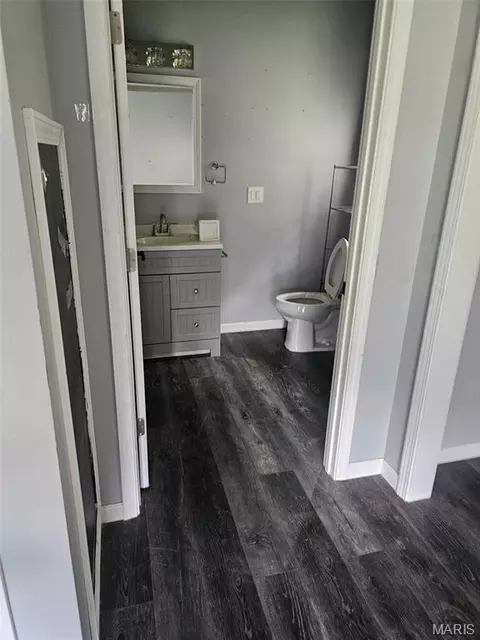 Entry Way - 1329 Poor Farm Hollow Rd, Hardin, IL 62047 photo 1 of 3
