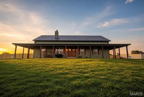 29601 Bueltmann Rd, Jonesburg, MO 63351