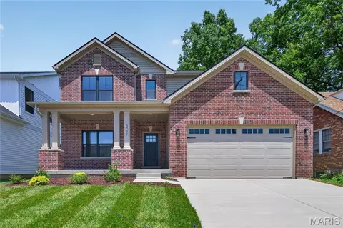 8737 Magdalen Ave, Saint Louis, MO 63144