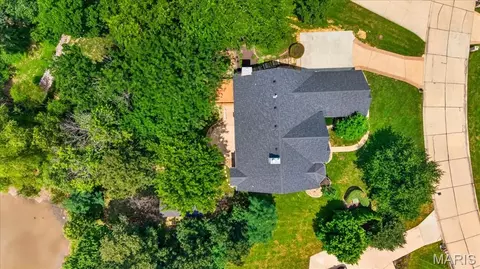 View/Area - 766 Southbrook Forest Ct, Saint Charles, MO 63304 photo 3 of 9
