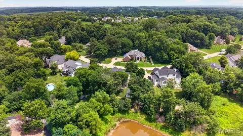 View/Area - 766 Southbrook Forest Ct, Saint Charles, MO 63304 photo 4 of 9