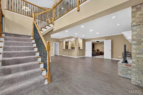 Entry Way - 766 Southbrook Forest Ct, Saint Charles, MO 63304 photo 5 of 6