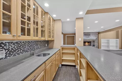 Kitchen - 766 Southbrook Forest Ct, Saint Charles, MO 63304 photo 4 of 5