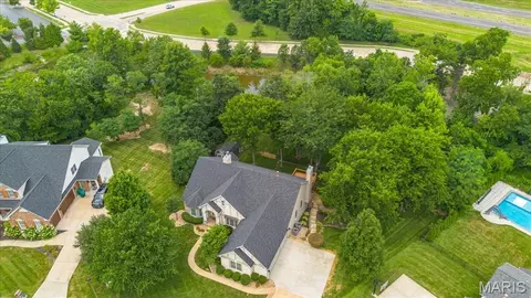 View/Area - 766 Southbrook Forest Ct, Saint Charles, MO 63304 photo 5 of 9