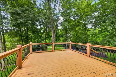 Exterior - 766 Southbrook Forest Ct, Saint Charles, MO 63304 photo 5 of 13
