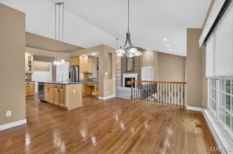 Living - 766 Southbrook Forest Ct, Saint Charles, MO 63304 photo 4 of 17