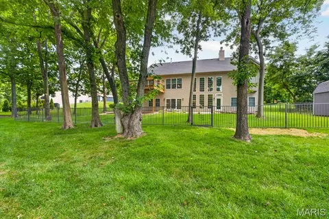 Exterior - 766 Southbrook Forest Ct, Saint Charles, MO 63304 photo 10 of 13