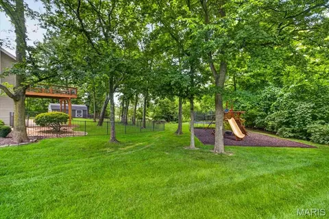 Exterior - 766 Southbrook Forest Ct, Saint Charles, MO 63304 photo 2 of 13