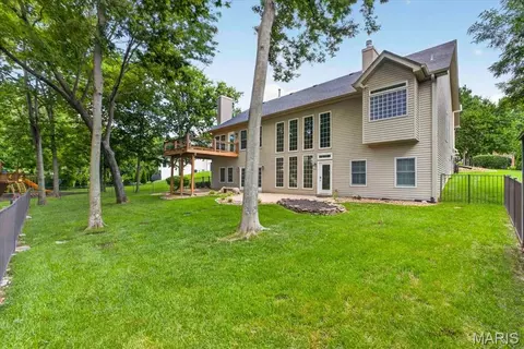 Exterior - 766 Southbrook Forest Ct, Saint Charles, MO 63304 photo 8 of 13