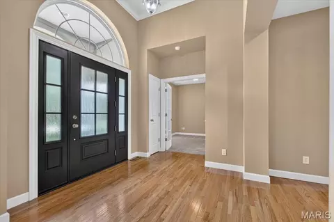 Entry Way - 766 Southbrook Forest Ct, Saint Charles, MO 63304 photo 1 of 6