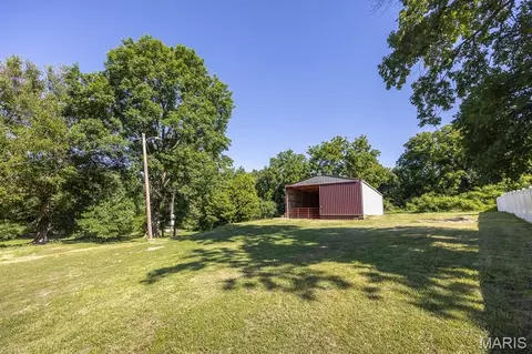 2955 Leland Dr, Belleville, IL 62226
