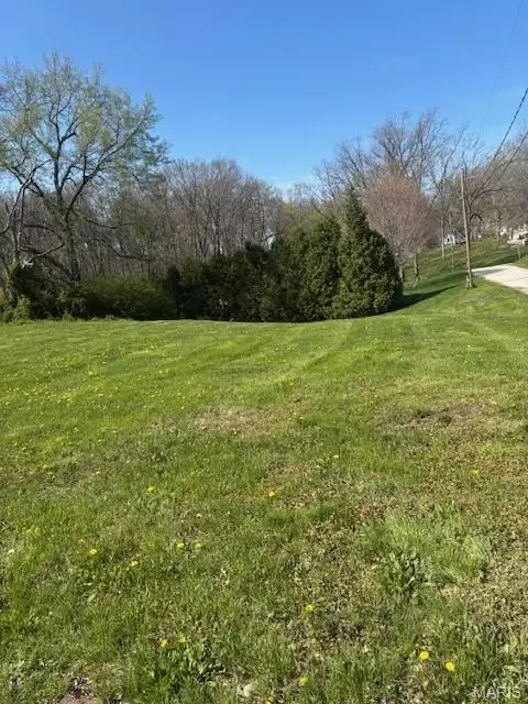 112 Blaine St, Pocahontas, IL 62275