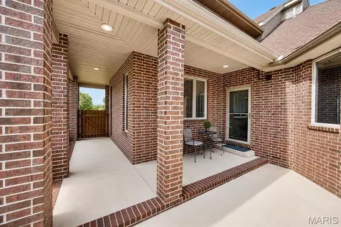 Exterior - 106 Bruce Dr, Saint Robert, MO 65584 photo 5 of 9