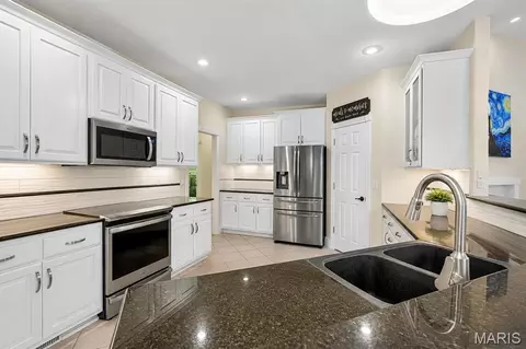Kitchen - 106 Bruce Dr, Saint Robert, MO 65584 photo 1 of 1