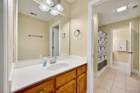 Bath - 106 Bruce Dr, Saint Robert, MO 65584 photo 2 of 2