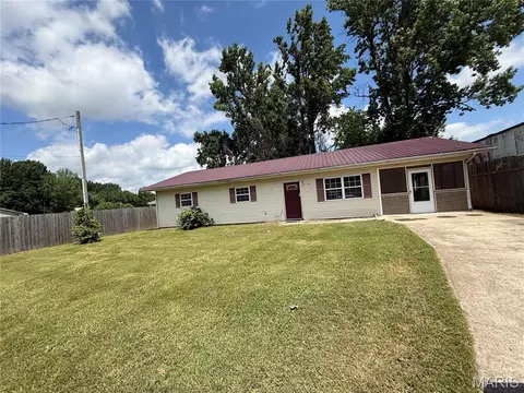 124 County Road 306, Poplar Bluff, MO 63901