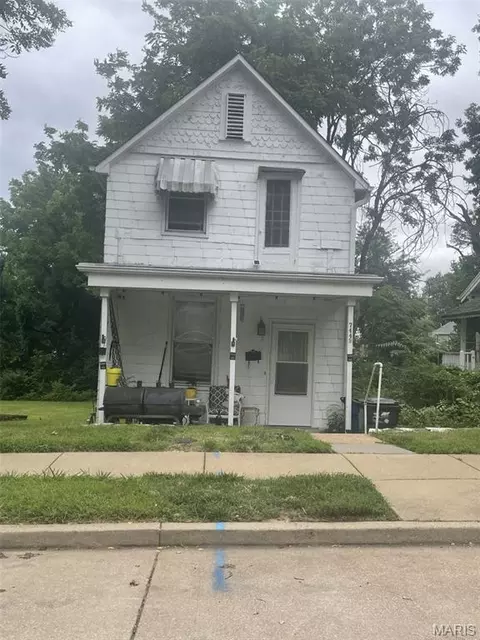 7443 Hoover Ave, Richmond Heights, MO 63117