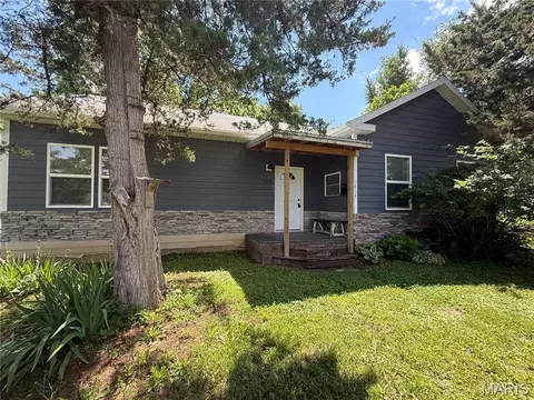 1414 Union St, Hannibal, MO 63401
