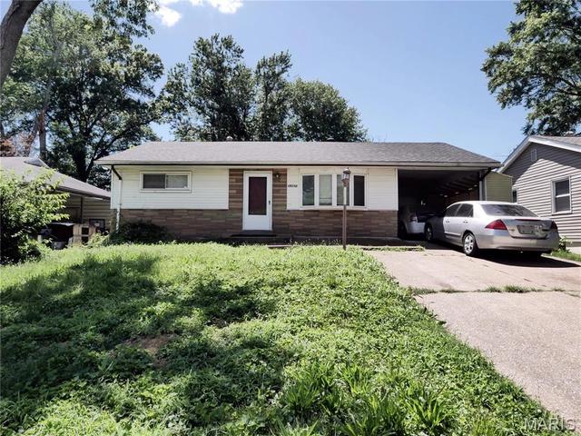 10113 Crown Point Dr, Saint Louis, MO 63136