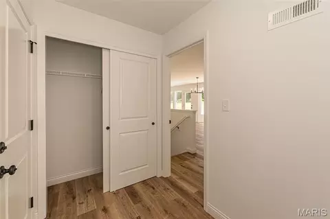 Entry Way - 11 Oakview Ct, Troy, MO 63379 photo 4 of 4