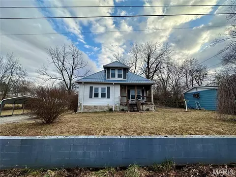 Exterior - 807 E 4th St, Salem, MO 65560 photo 1 of 5
