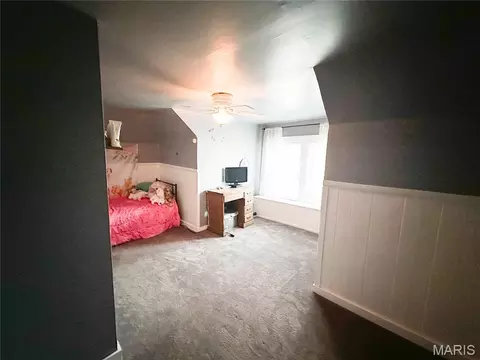 Bedroom - 807 E 4th St, Salem, MO 65560 photo 5 of 5