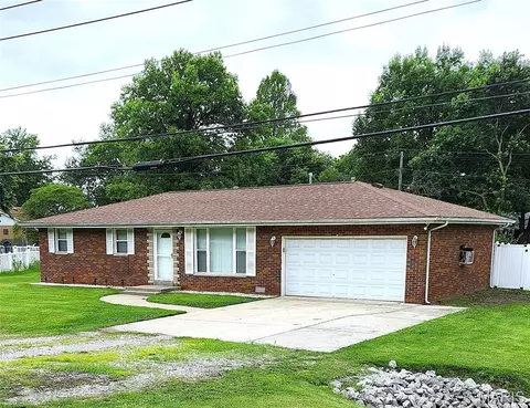 1366 Saint Thomas Rd, Granite City, IL 62040