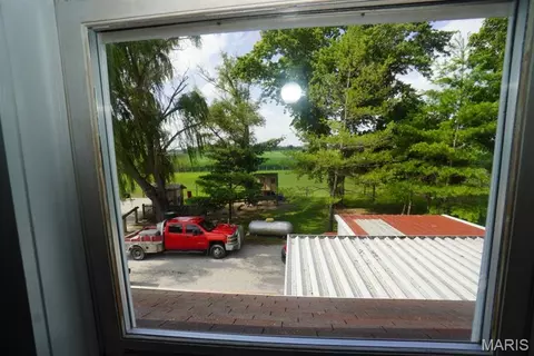 Other - 9965 Fruit Rd, Alhambra, IL 62001 photo 28 of 46