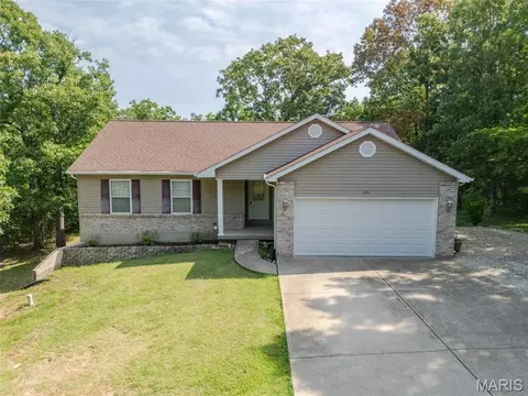 205 Summerset Dr, De Soto, MO 63020